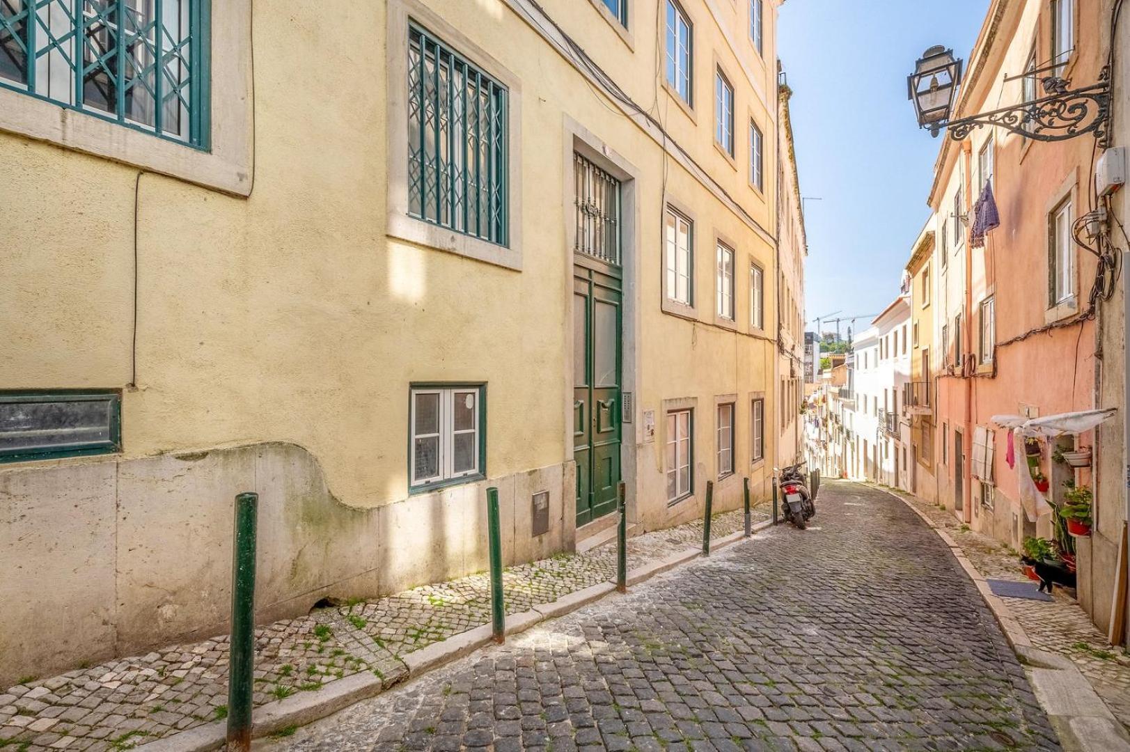 Guestready - Lemon House With Private Garden Appartement Lissabon Buitenkant foto